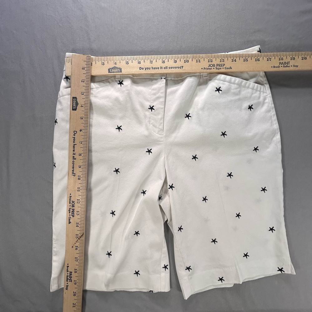 Charter Club Embroidered Starfish Shorts Women's Size 12 Nautical Beach Vacay - Picture 6 of 9
